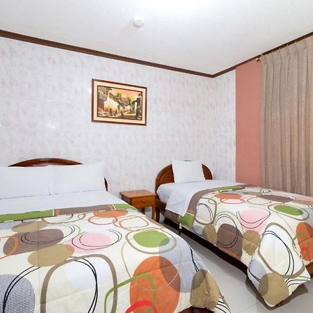 Hostal Rossy 바뇨스 외부 사진